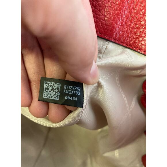 MICHAEL KORS, RED PEBBLED LEATHER XL EVERYDAY SHOULDER BAG - Picture 15 of 16